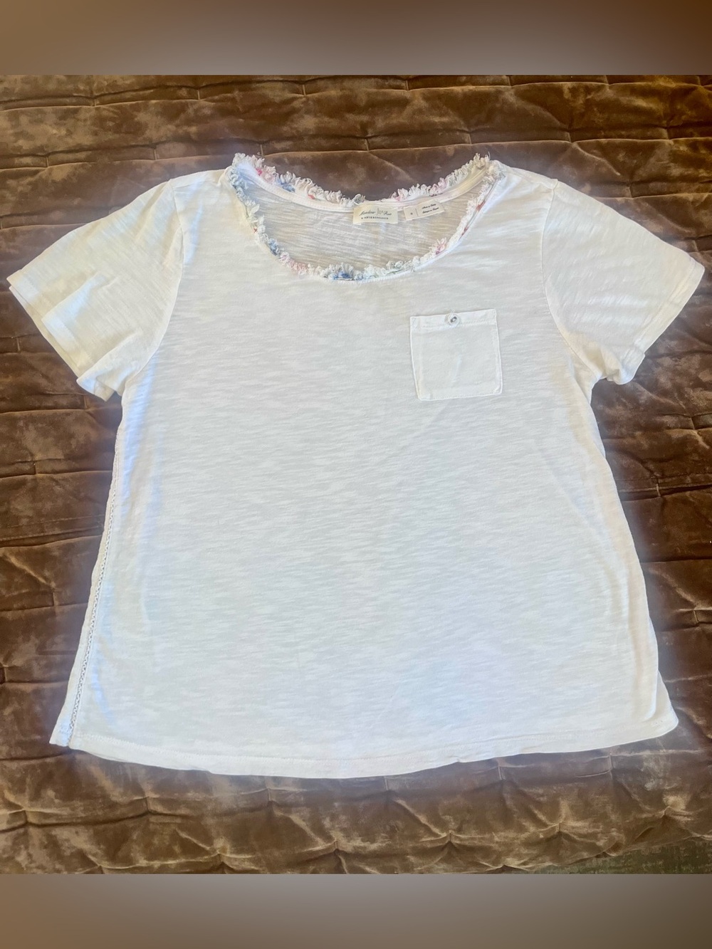 Anthropologie White Short-Sleeve Tee with Frayed Multicolor Neck Trim Size S